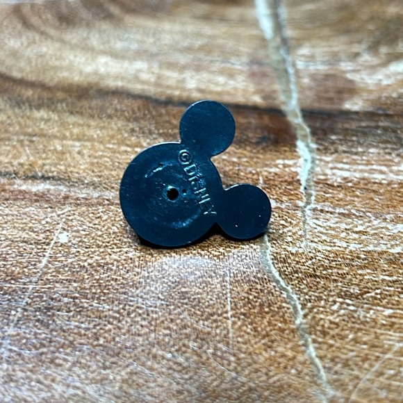Disney Mickey Mouse Pin - Picture 4 of 5